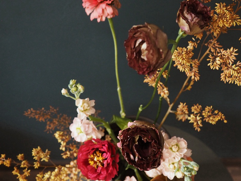 戴“白帻”“乌巾”的邻人和两位名画师-杜甫是“暂止”的“飞乌”